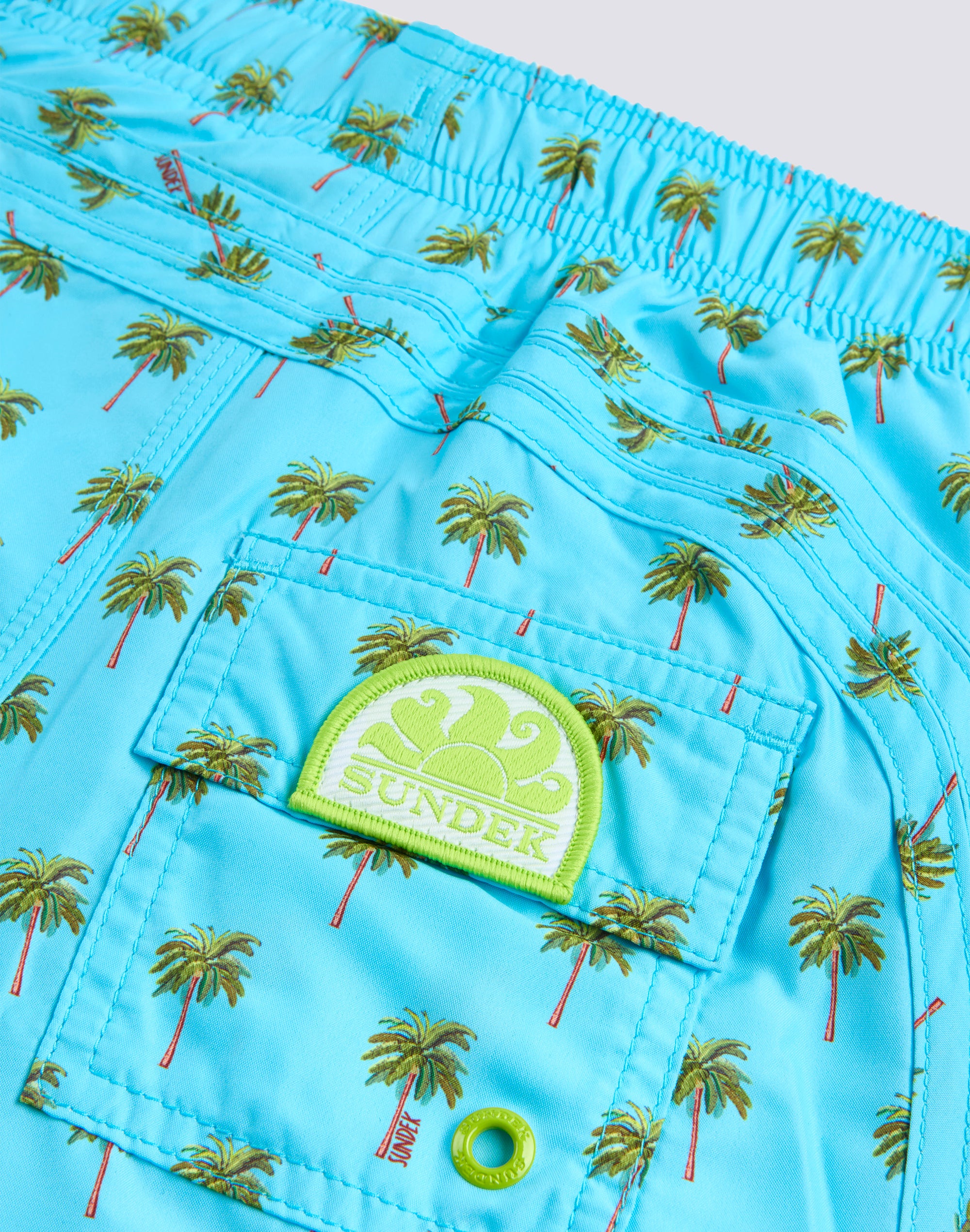 COSTUME DA BAGNO BAMBINO CORTO VITA ELASTICATA REPREVE® CON STAMPA LITTLE PALM - Image 3