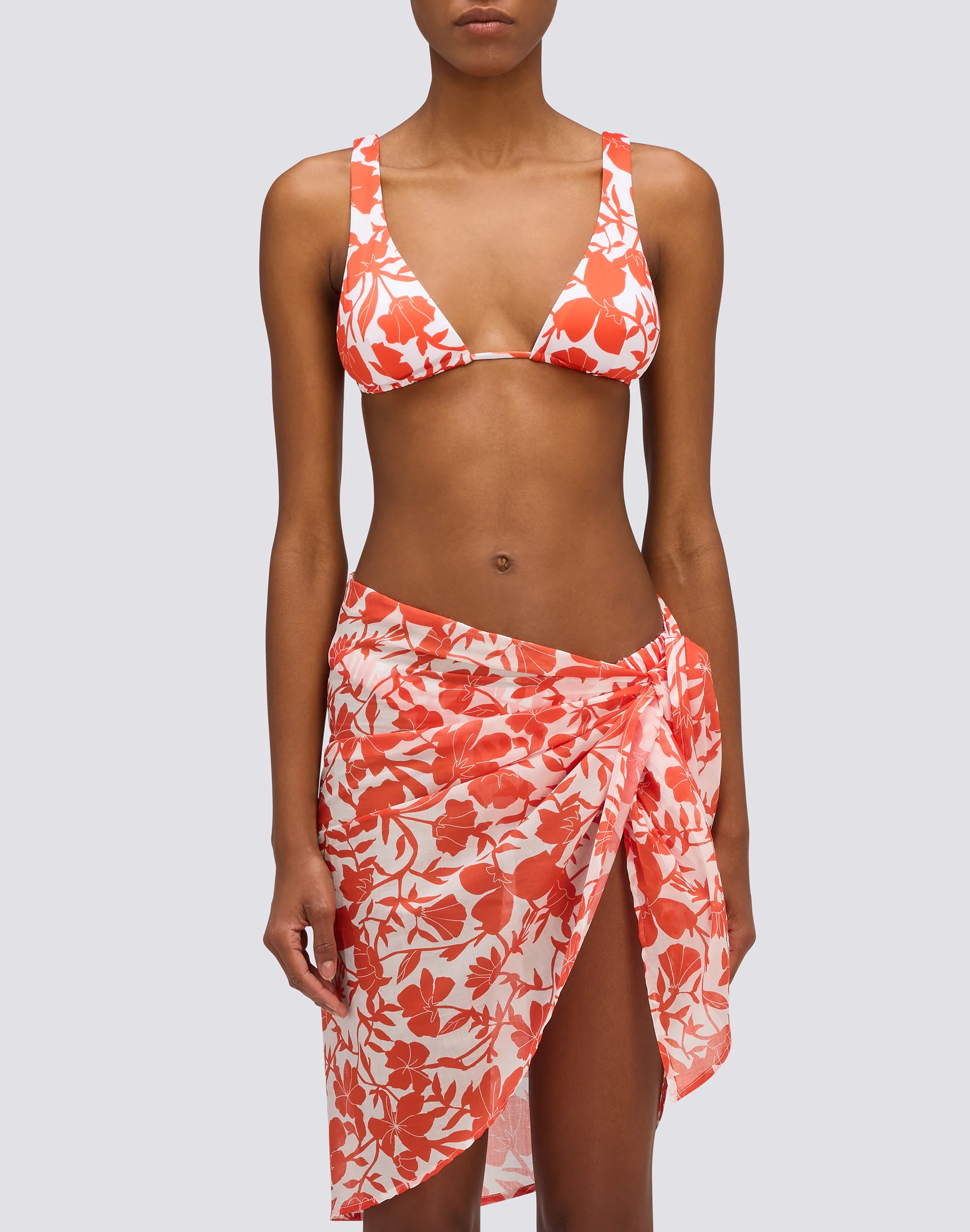 PAREO CON STAMPA PATCHY FLOWERS - Image 3